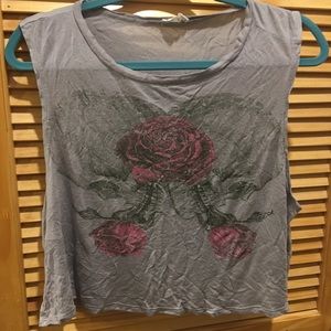 Urban outfitters skull/rose crop sz M
