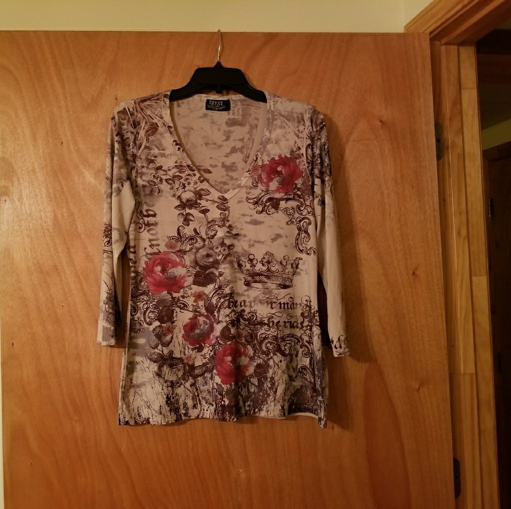 TRYST Beautiful Colored Blouse, Large