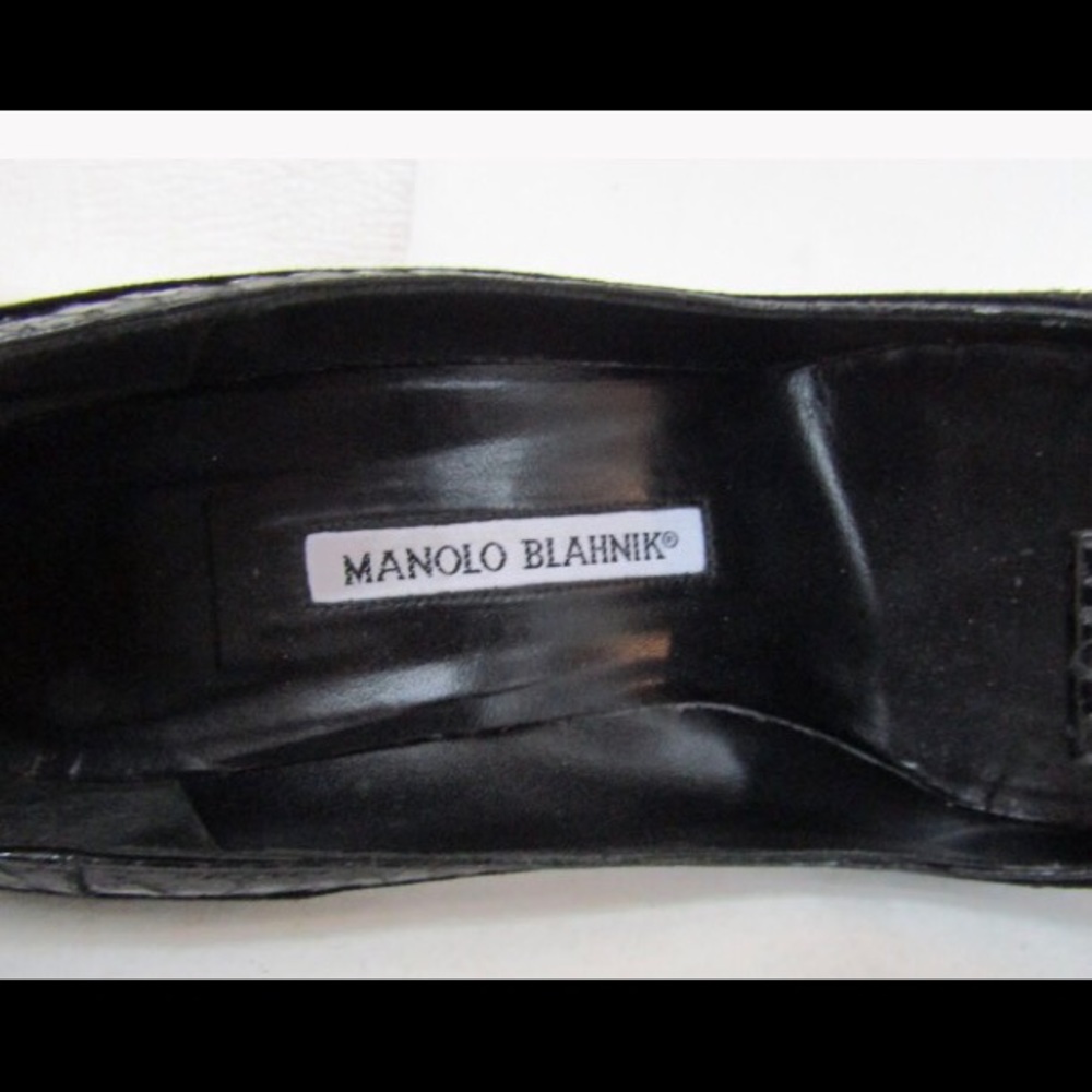 Manolo Blahnik Suede & Snakeskin upper pumps - Picture 7 of 8