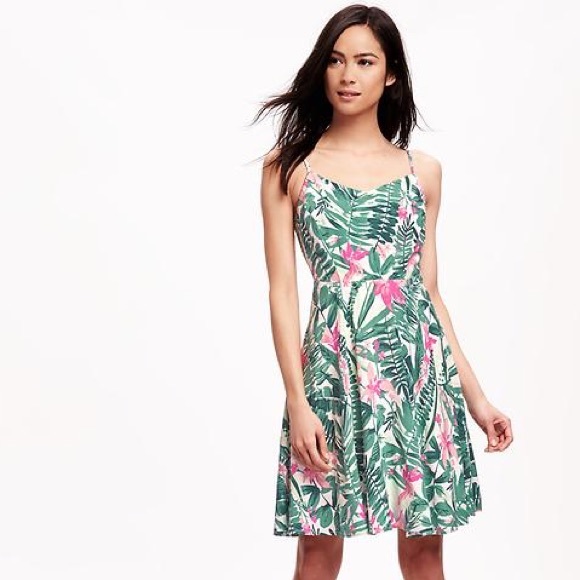 Old Navy Dresses & Skirts - Old Navy palm leaf cami dress