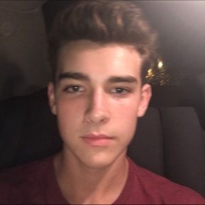 Meet your Posher, Johnny