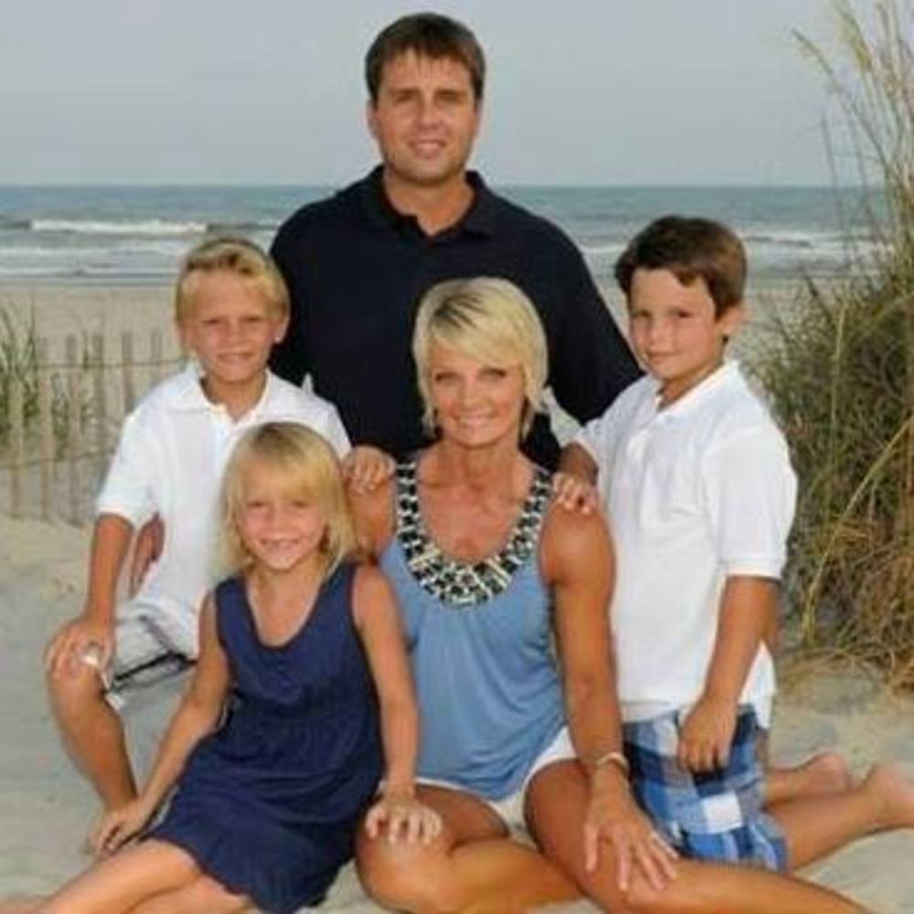 Meet your Posher, Connie