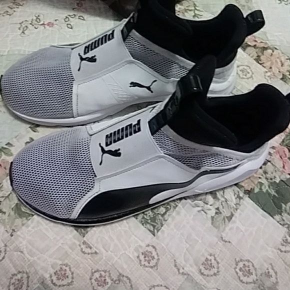 Shoes - Picture 2 of 3