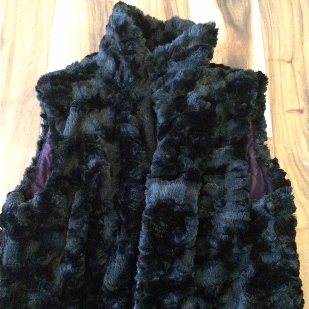 Fun and comfy Reversible fur vest