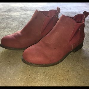 Red/maroon ankle booties