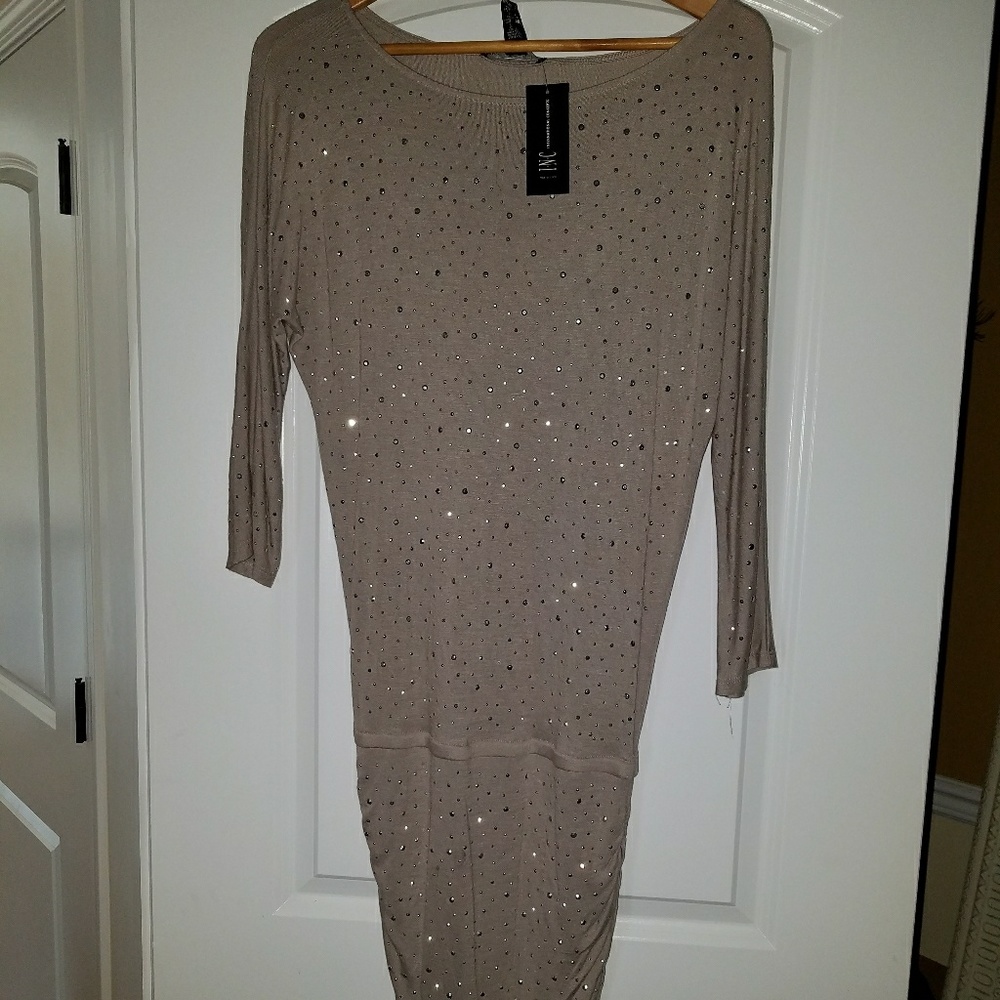 Dress - Picture 2 of 2
