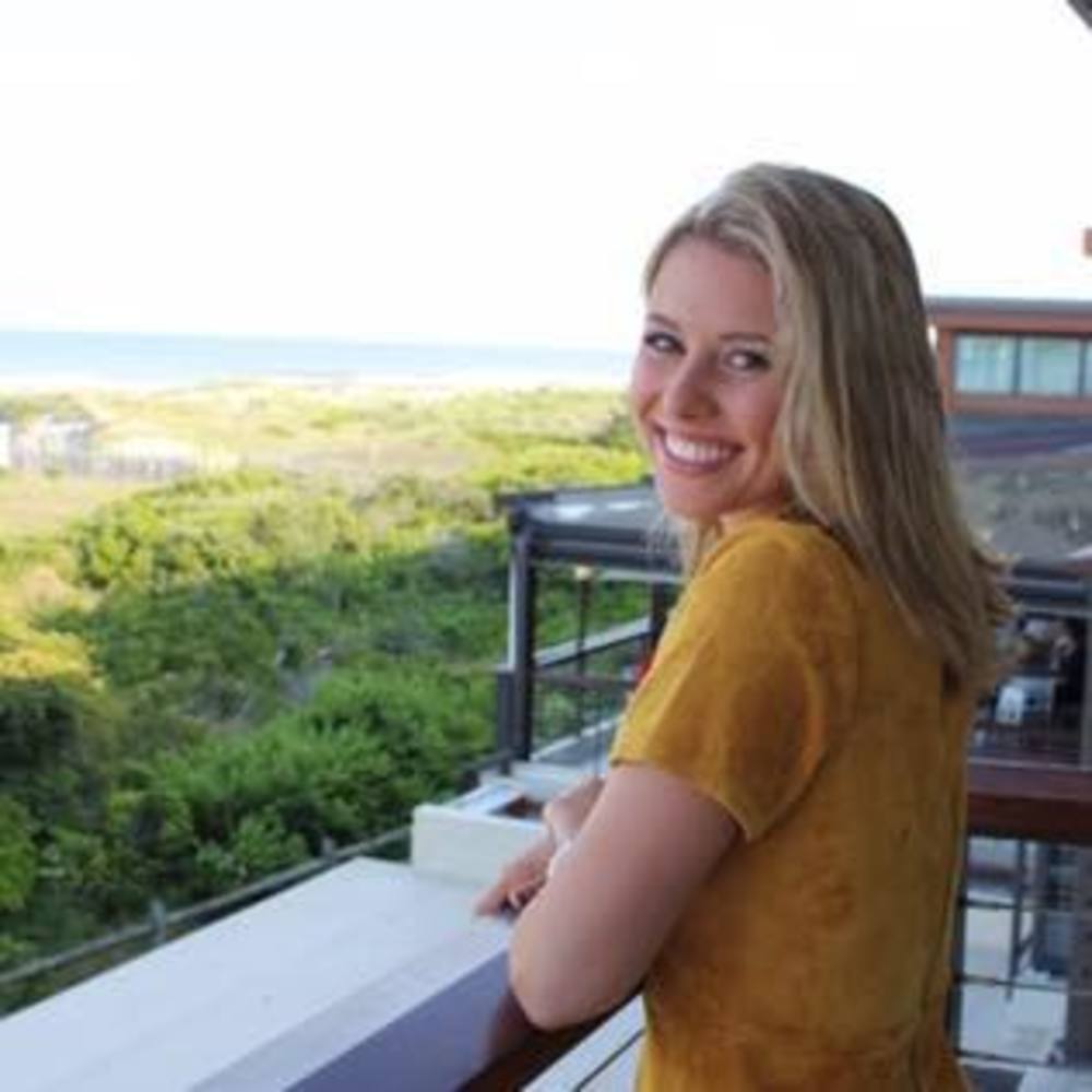 Meet your Posher, Nicole