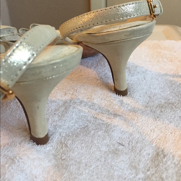 Rowen Sandals - Picture 2 of 3