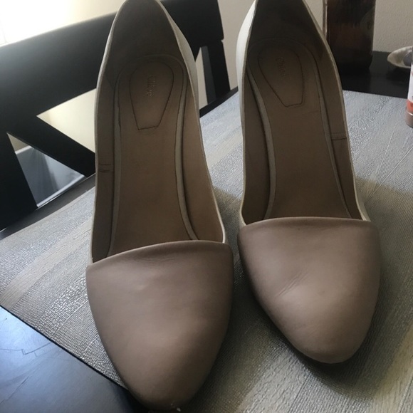 SOLD - Picture 4 of 7