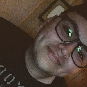 Meet your Posher, Isaias