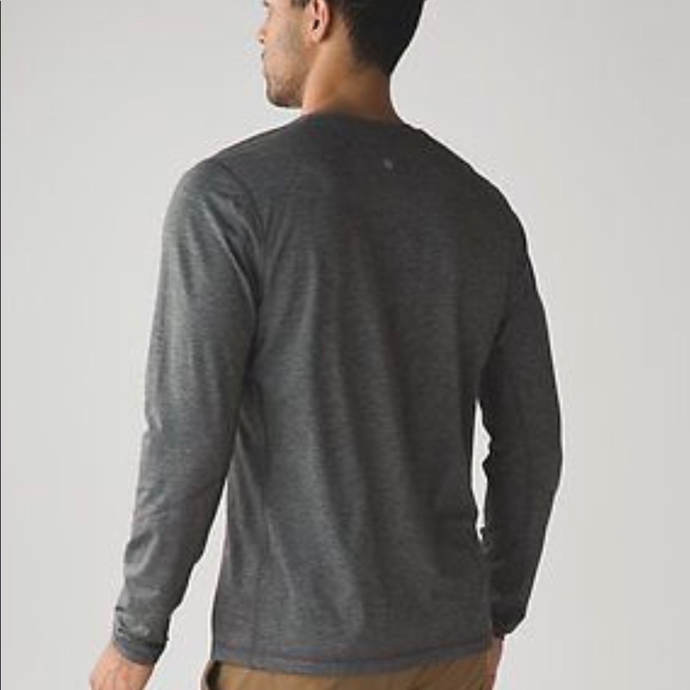 Lululemon T.h.e. Men's Gray long sleeve shirt