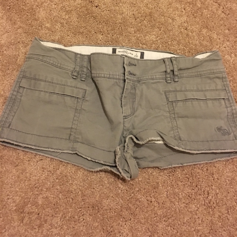 Grey shorts