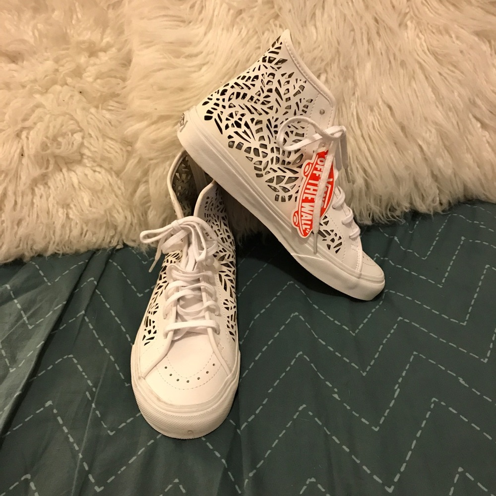 SK8 HI DECON Cut-Out Leaves/White Women's Shoes