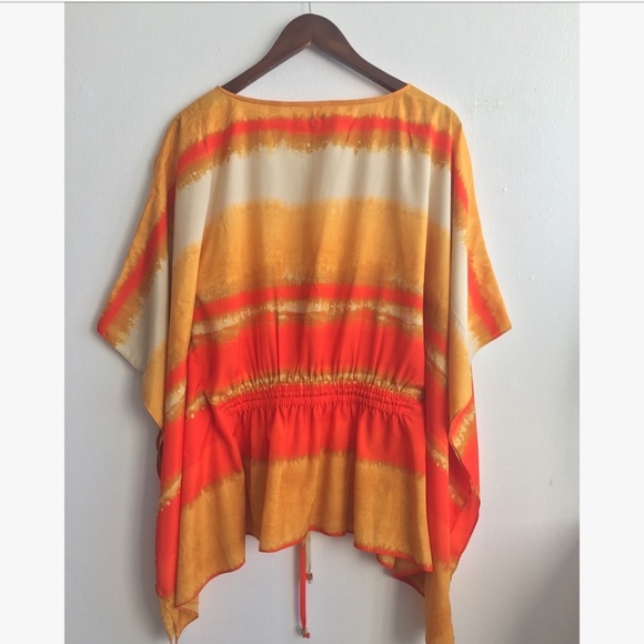 Michael Kors Poncho Top NWOT - Picture 2 of 3