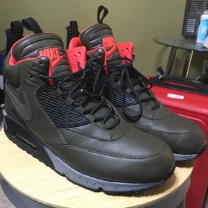 Mens Nike Air Max 90 Sneakerboot | Size 11