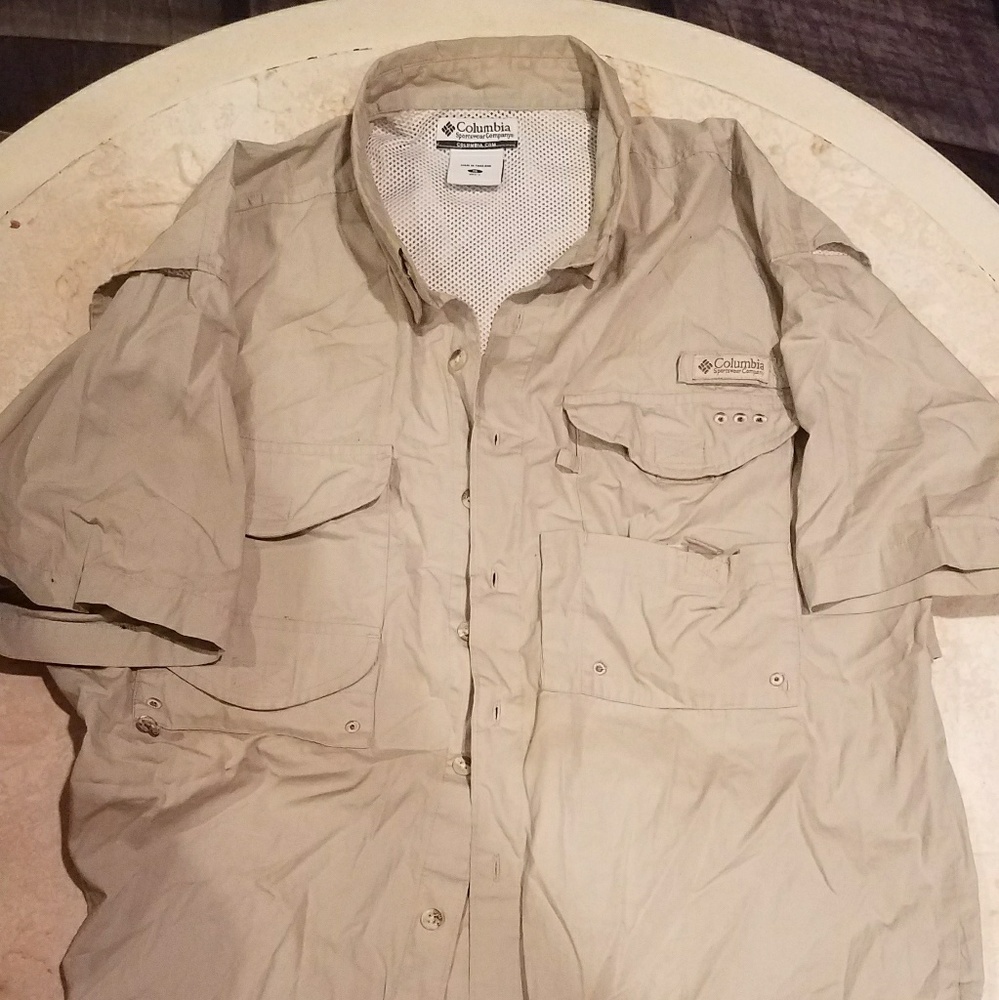 Columbia Polo PFG fishing type shirt small