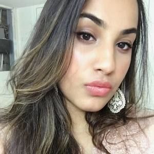 Meet your Posher, Nisha