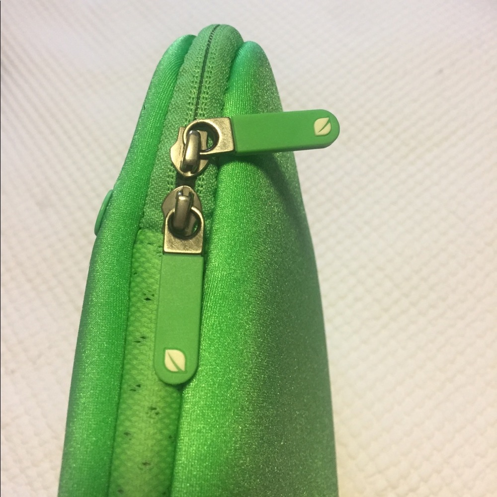 Incase laptop case - Picture 4 of 7