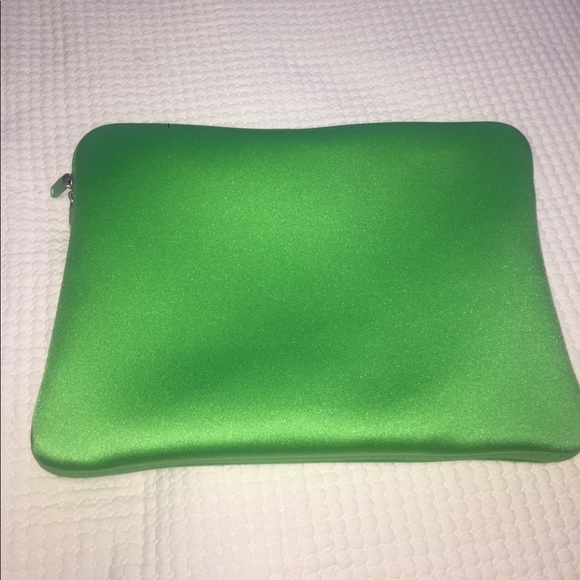 Incase laptop case - Picture 3 of 7
