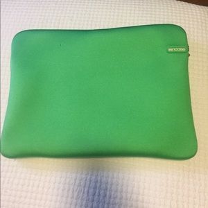 Incase laptop case