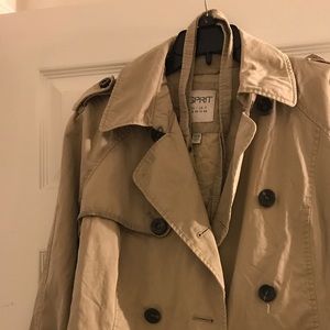 Beige trench coat with belt, size 12