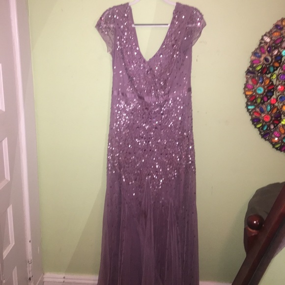 Adrianna Papell Prom Dress - Picture 2 of 3