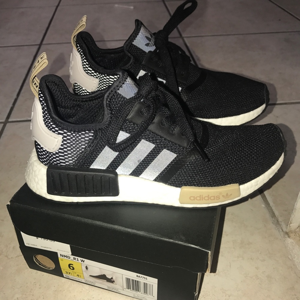 SOLD ON EBAYAdidas NMD R1 women size 6