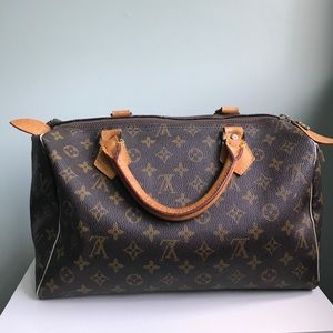 Louis Vuitton Speedy bag