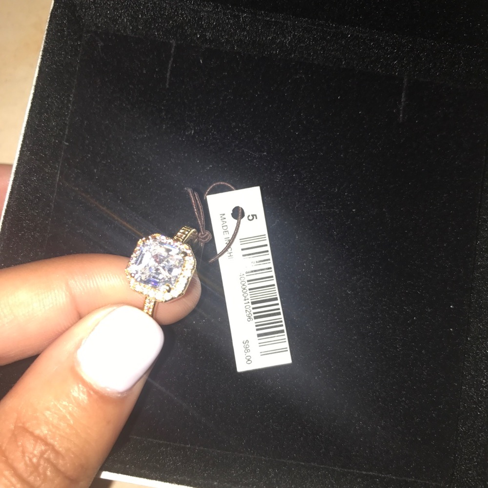 Henri Bendel Swarovski ring