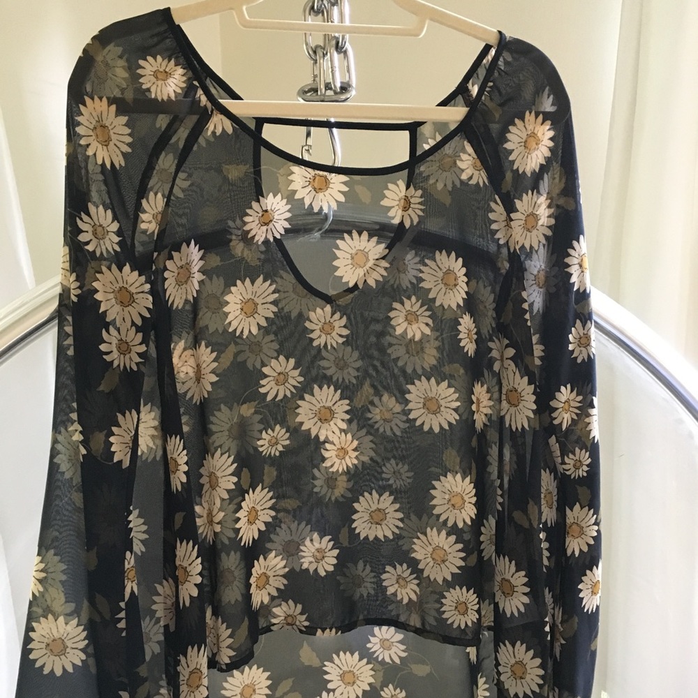 blu pepper daisy print blouse