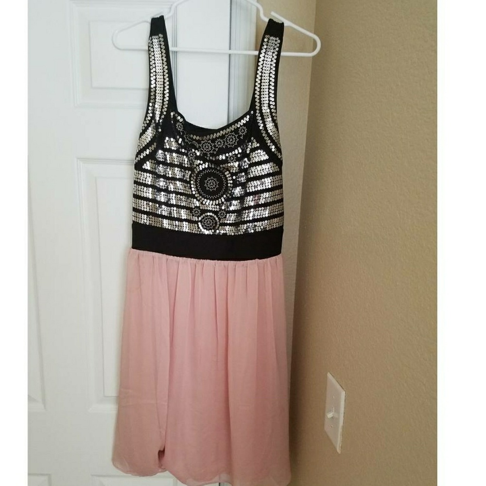 Pretty in Pink Party Dress!