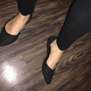 Black side opened shoes