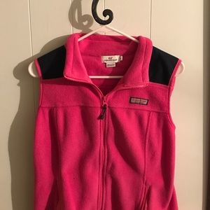 medium vineyard vines vest!
