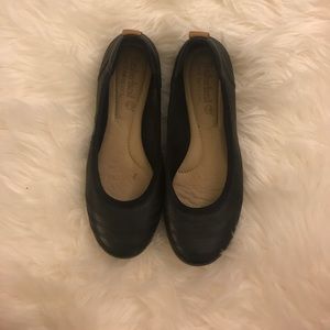 Black Timberland flats