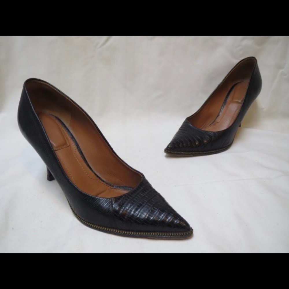 Givenchy Textured "Black Judy" Pumps