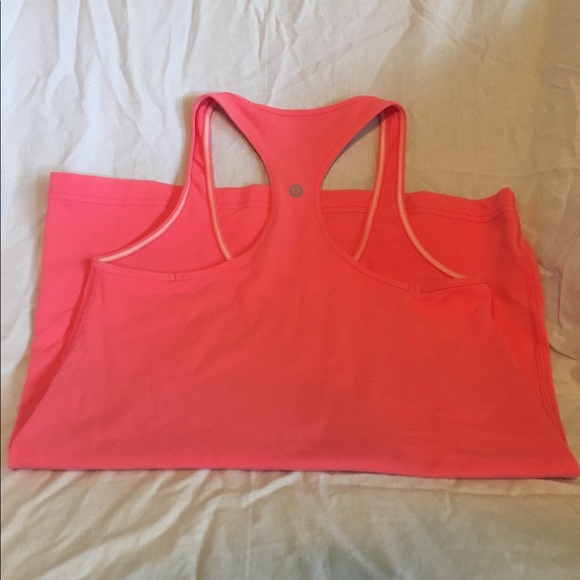 Lululemon Tank - Picture 1 of 3