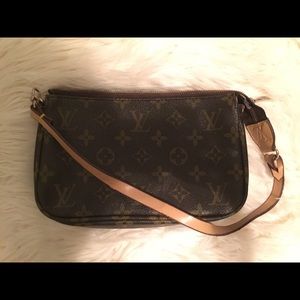 Authentic Louis Vuitton small shoulder bag