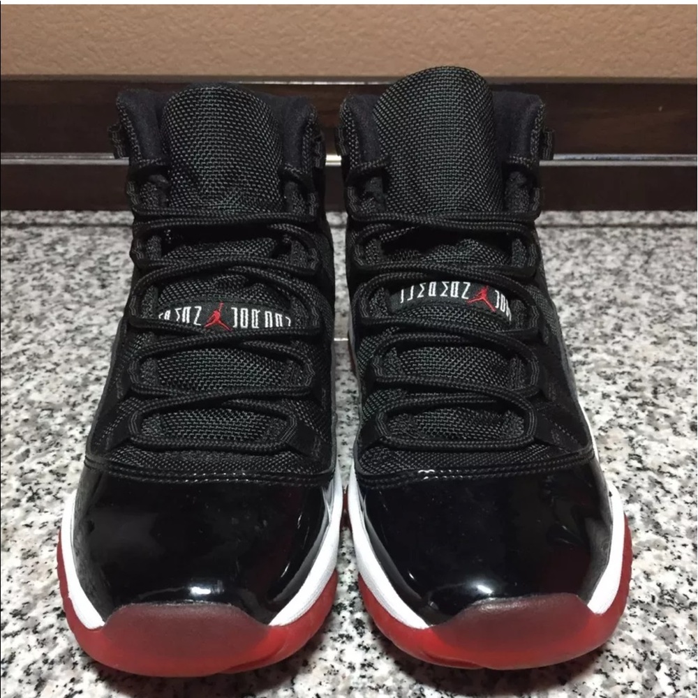 Nike Air Jordans Sz 5Y Bred 100 Authentic