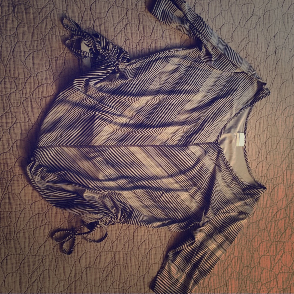 3/4 sleeve Columbia shirt