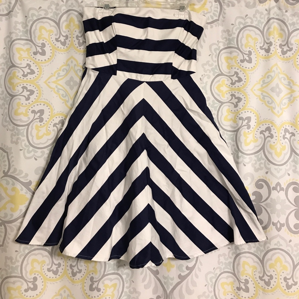 Strapless dress