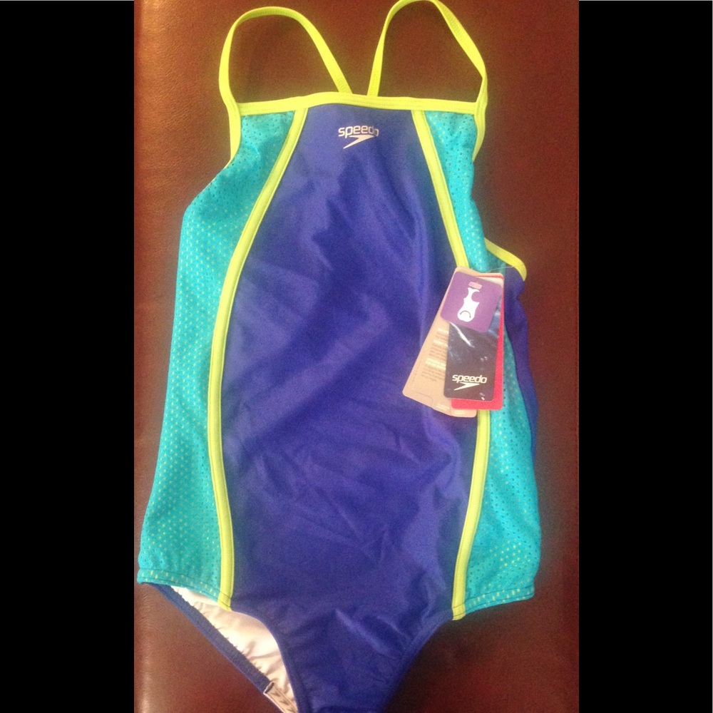 NWT Girls speedo size 14 bathing suit