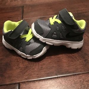 Size 3C Nike Shoes