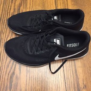 Athletic shoes
