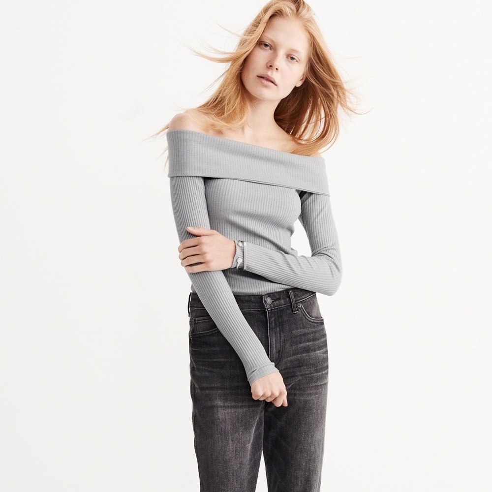 NWOT Abercrombie & Fitch off the Shoulder Sweater