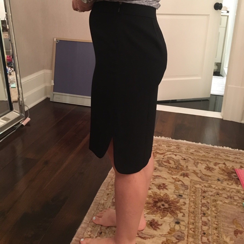 Halogen skirt. - Picture 3 of 4