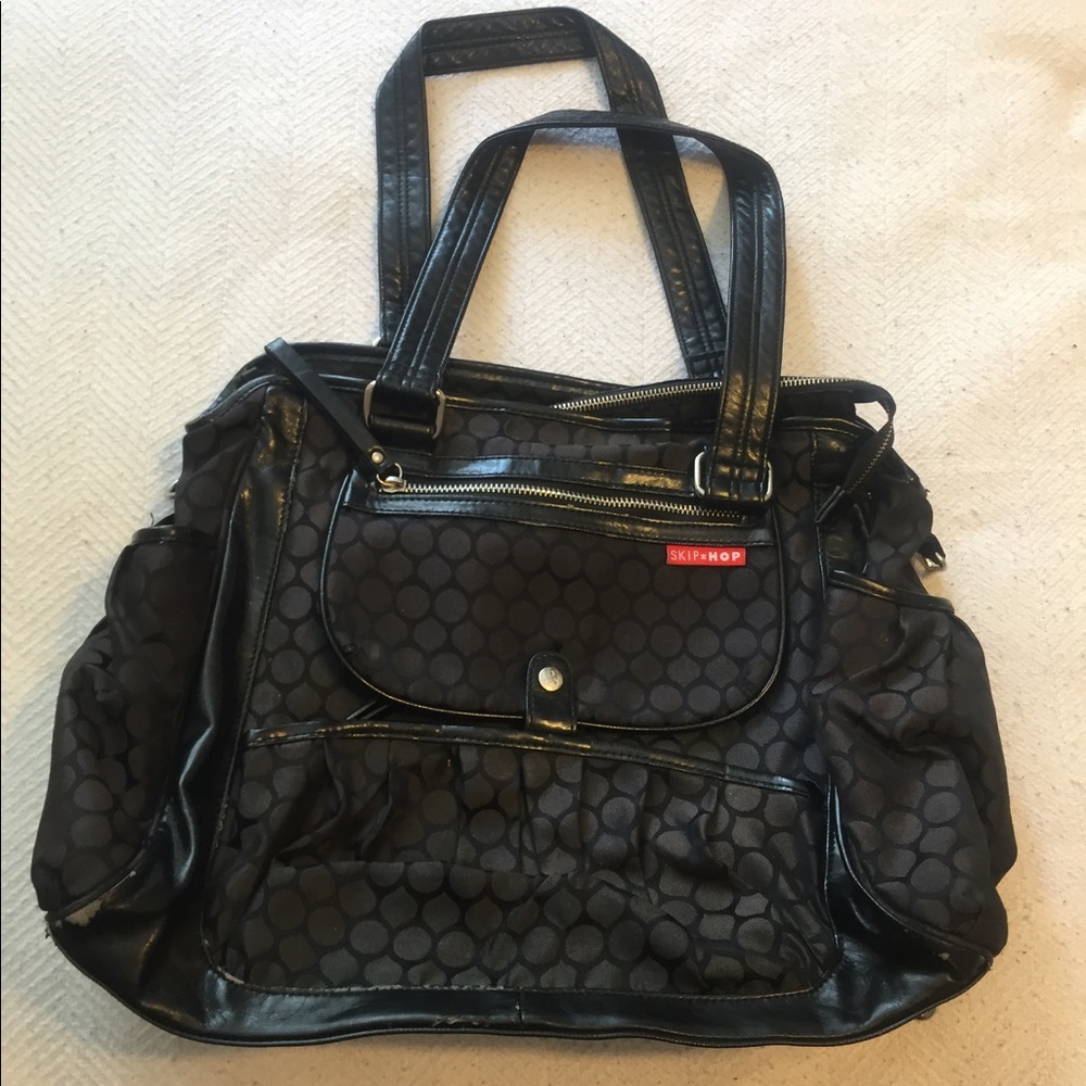 Skip*hop Black Diaperbag with Changing Pad