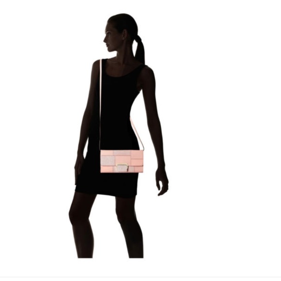 MICHAEL Michael Kors
Cynthia Large Clutch - Picture 3 of 3