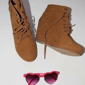 Wedge ankle booties