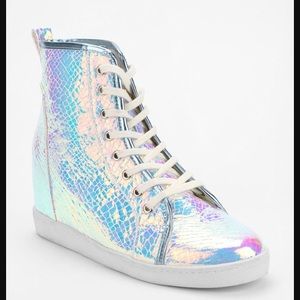 Holographic heeled sneakers