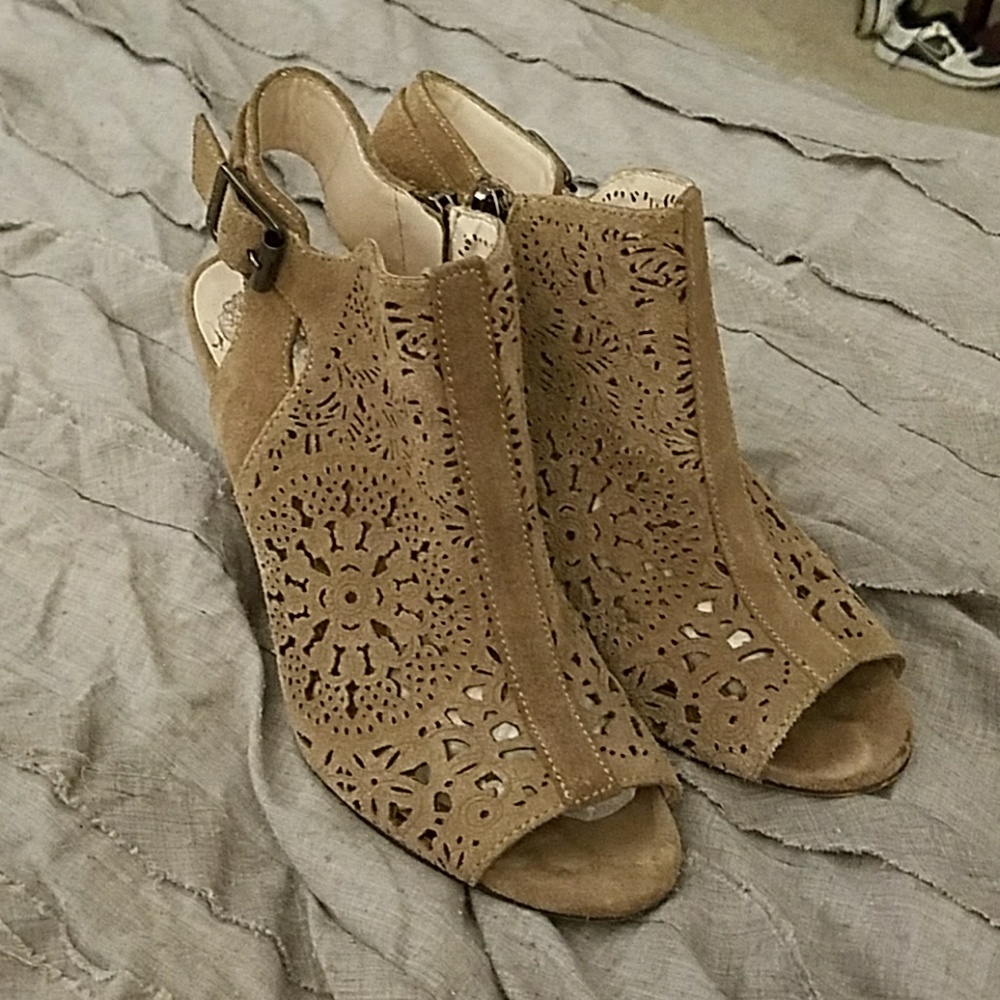 Vince Camuto Heels